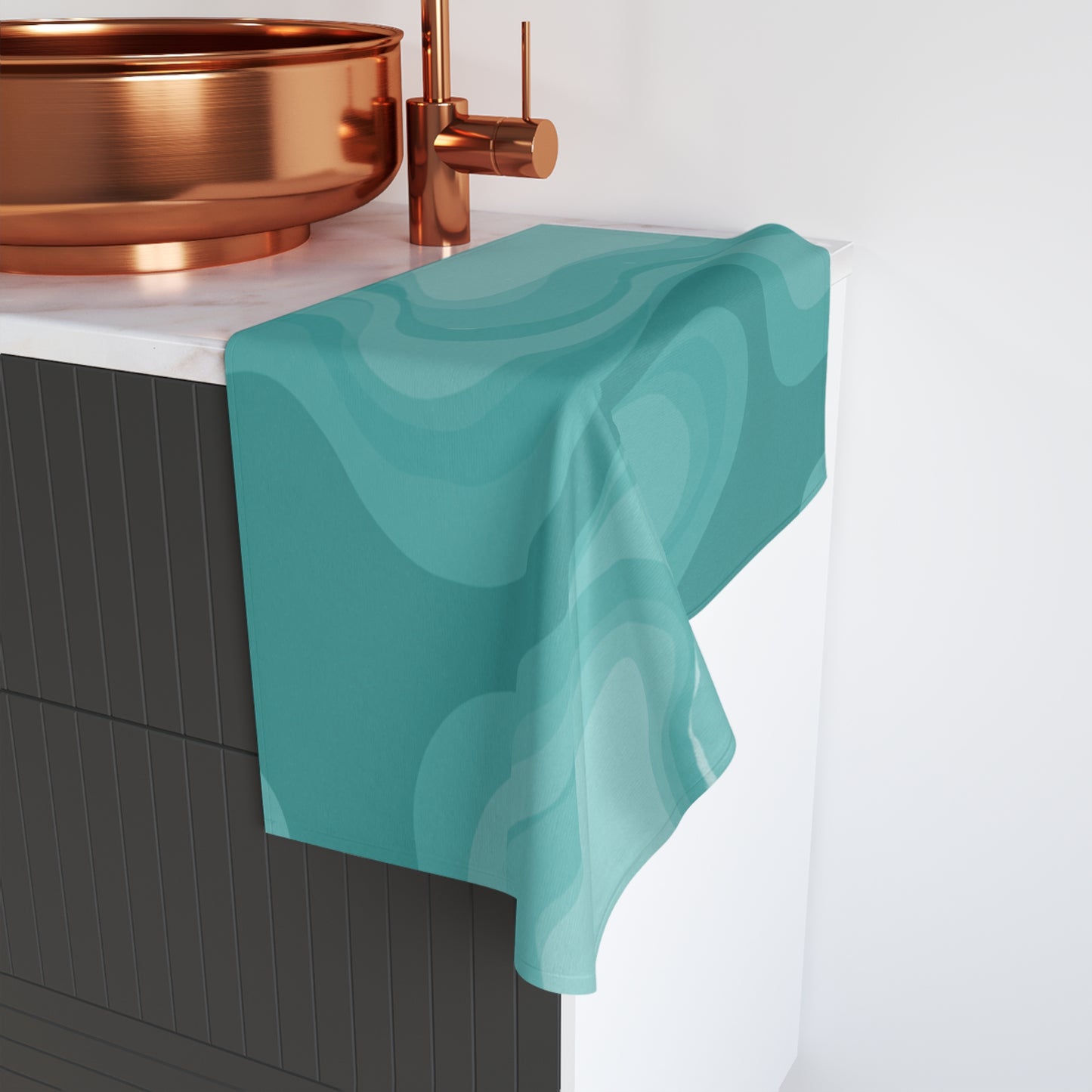 Tif Green Wavey Hand Towel, 16" x 28"