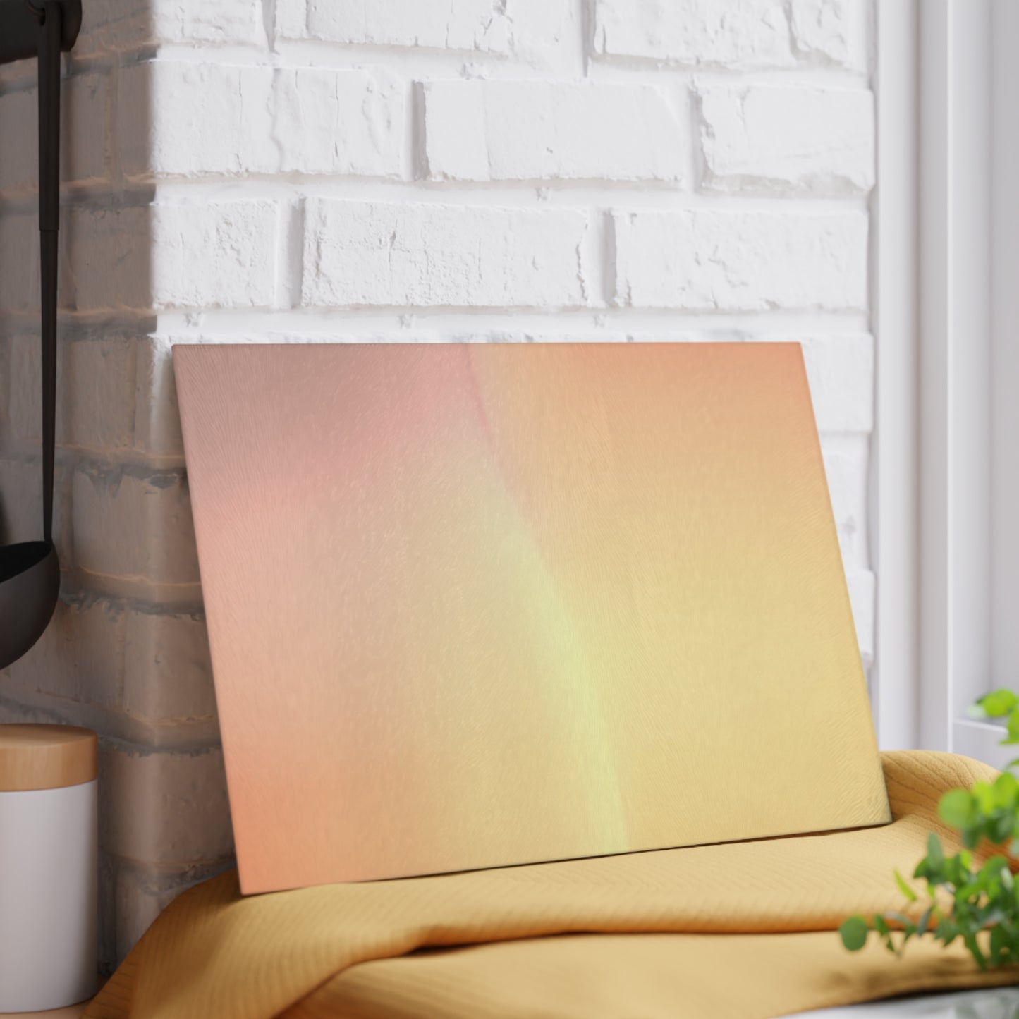 Hot Peach Fade 8" x 11" Glass Cutting Board