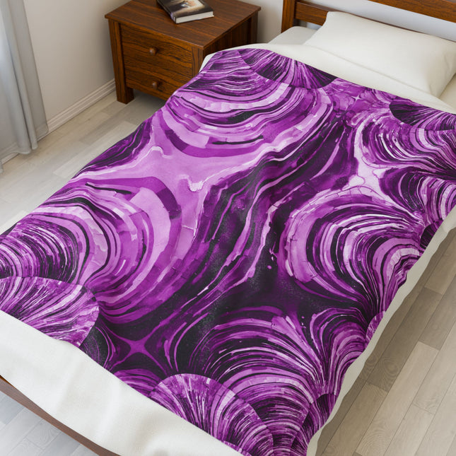 Uzi Spiral Powder Lavender Velveteen Plush Blanket, 50" x 60"