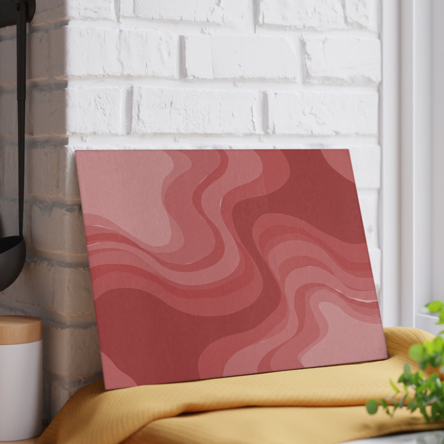 Power Red Wavey 8" x 11" Glass Cutting Board