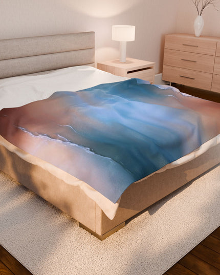 Blue Sea Peach Fog Velveteen Plush Blanket, 60" x 80"
