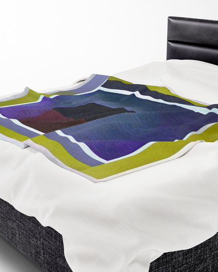 Zeta Shadow Velveteen Plush Blanket, 50" x 60"