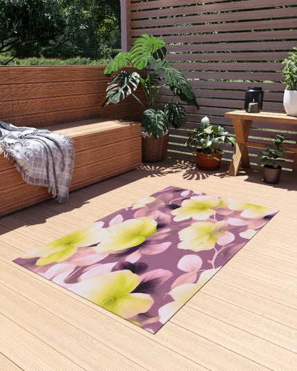 Lemon Blossom Floral Bunch Outdoor Rug, 36" x 60"