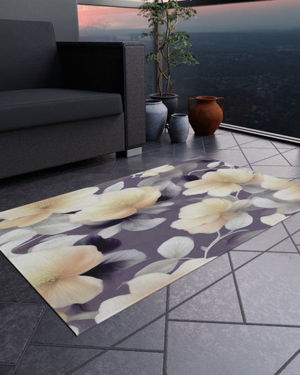 White Blush Floral Bunch Outdoor Rug, 36" x 60"
