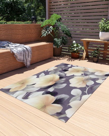 White Blush Floral Bunch Outdoor Rug, 48" x 72"