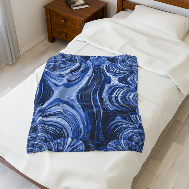Uzi Spiral Deep Blue Velveteen Plush Blanket, 30" x 40"