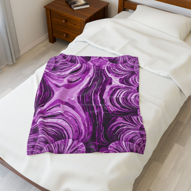 Uzi Spiral Powder Lavender Velveteen Plush Blanket, 30" x 40"