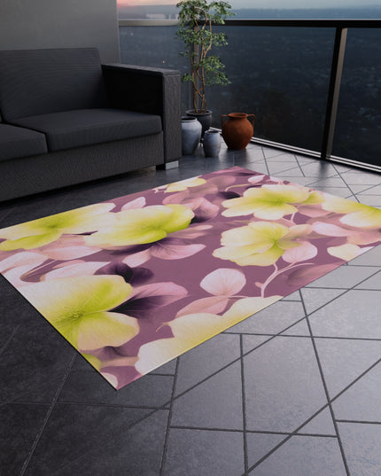 Lemon Blossom Floral Bunch Outdoor Rug, 60" x 84"