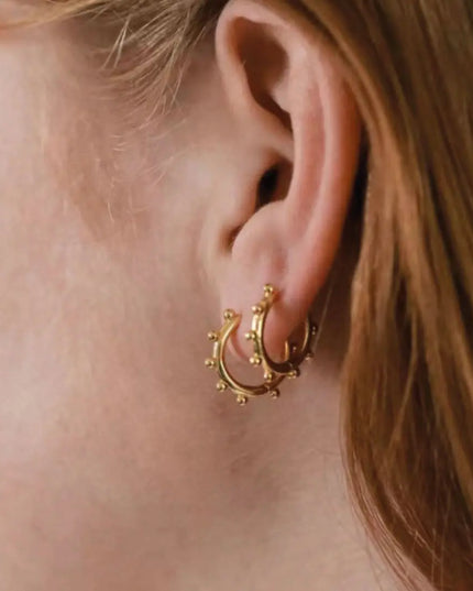 Oli Huggie Hoops Earrings