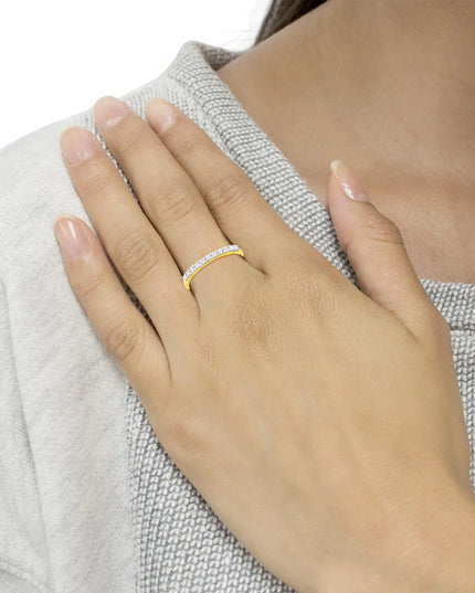 IGI Certified 1/4 Cttw Diamond 10K Yellow Gold Prong Set Fluted Band Style Ring (I-J Color, I2-I3 Clarity)
