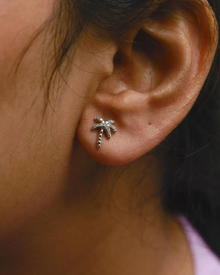 10K White Gold 1/10 Cttw Diamond  Encrusted Palm Tree Stud Earrings (H-I Color, I1-I2 Clarity)