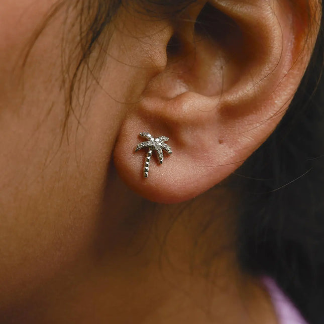 10K White Gold 1/10 Cttw Diamond  Encrusted Palm Tree Stud Earrings (H-I Color, I1-I2 Clarity)
