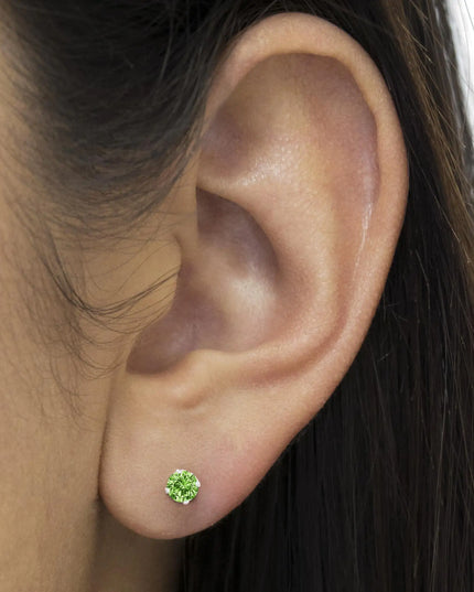 .925 Sterling Silver 1/5 Cttw Round Brilliant-Cut Green Diamond Classic 4-Prong Stud Earrings (Fancy Color-Enhanced, I2-I3 Clarity)