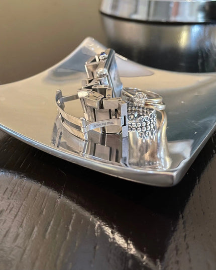 Aluminum Multi-Purpose Wavy-Square Candle Holder