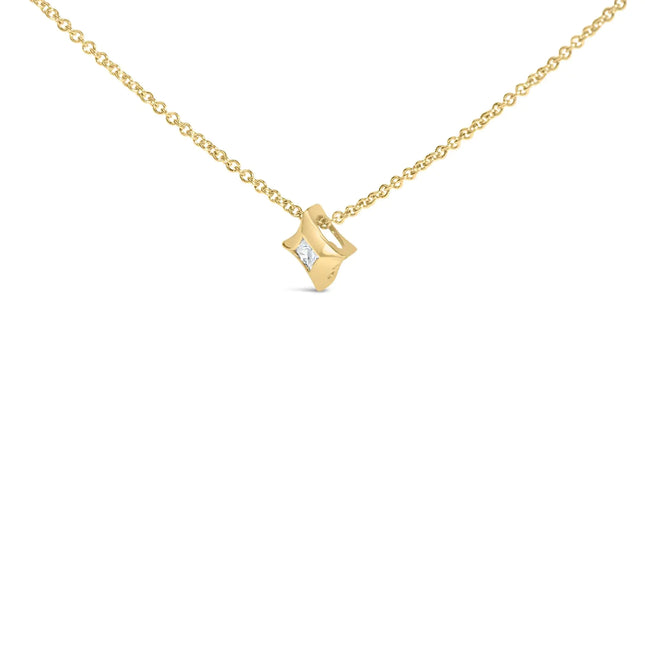 10K Gold 1/10 Cttw Bezel Set Solitaire Princess Cut Diamond Kite Shaped Pendent Necklace - 18" Inches