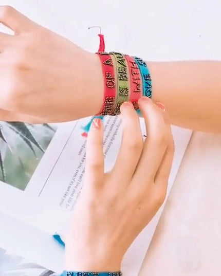 Talk-To-Me Bracelet: I Love Summer