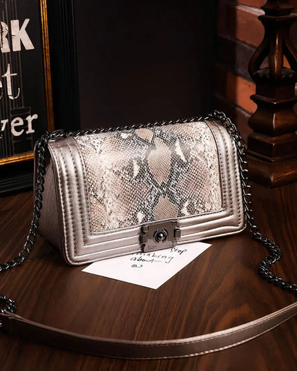 Bertha Shoulder Bag