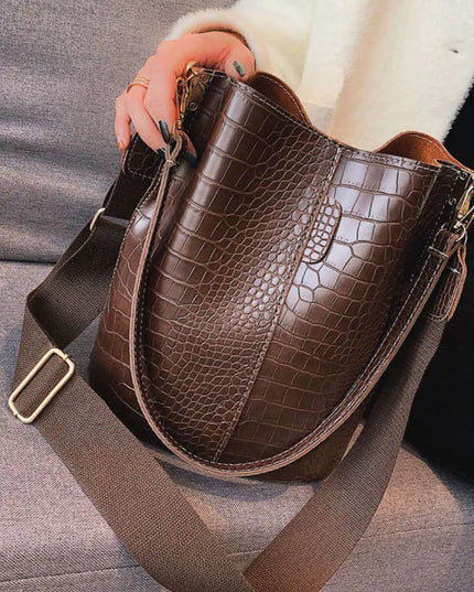 Blake Shoulder Bag -Chocolate Croc
