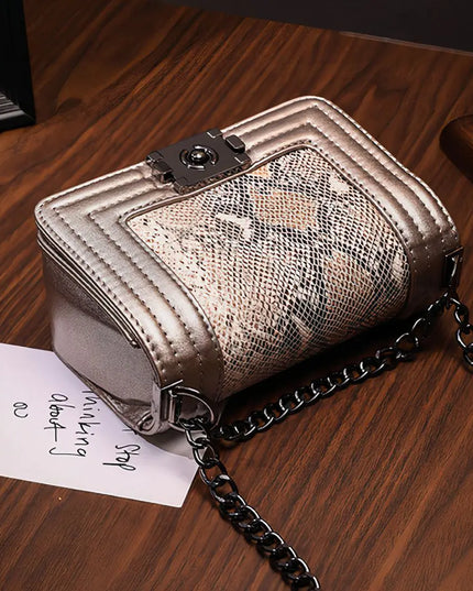 Bertha Shoulder Bag